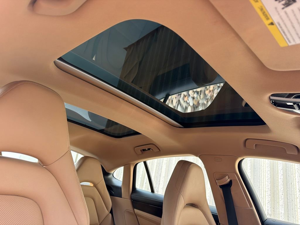 Used 2018 Porsche Panamera 4 w/ Premium Package Plus image 14