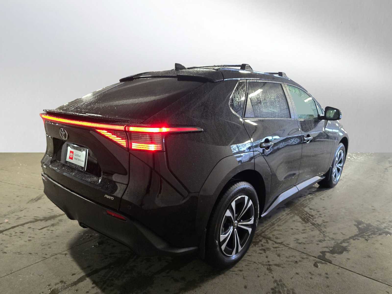 Used 2024 Toyota bZ4X XLE image 3