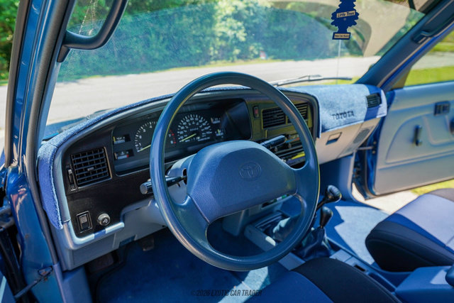 Used 1994 Toyota Pickup DX AWD/4WD image 28