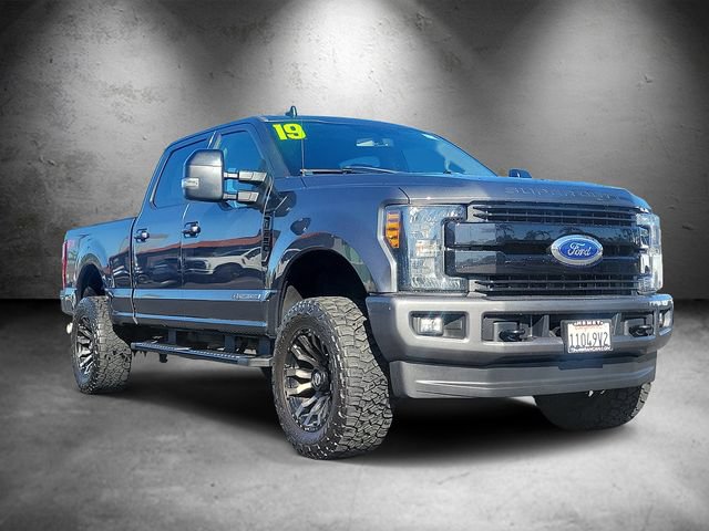 Used 2019 Ford F250 Lariat AWD/4WD image 2