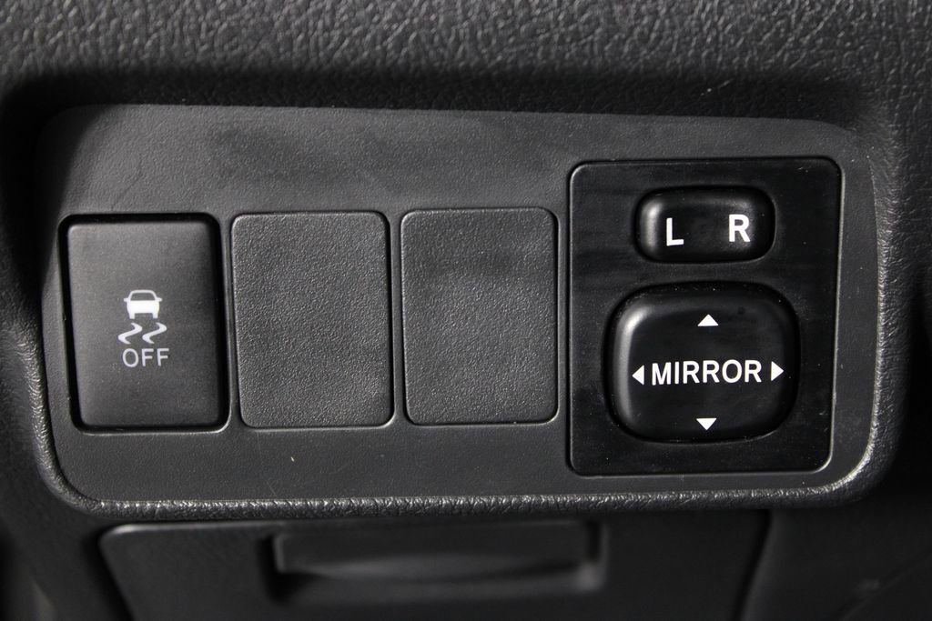 Used 2013 Toyota Corolla S image 21