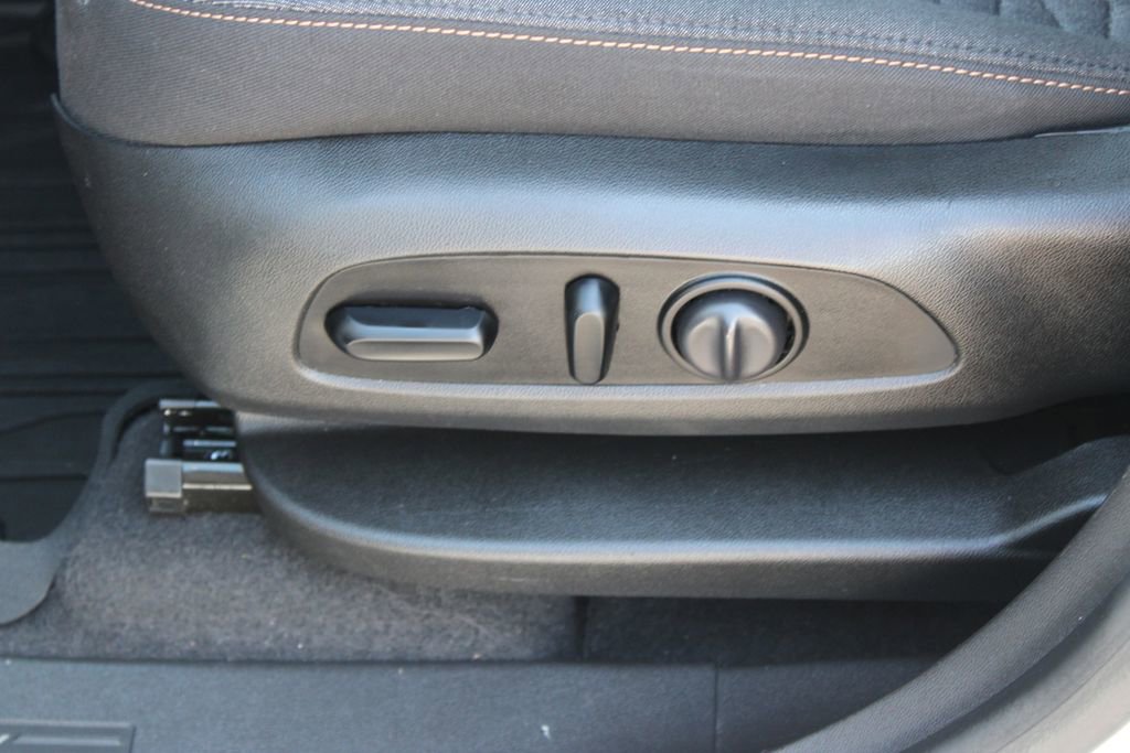 Used 2021 Chevrolet Equinox LT AWD/4WD image 21