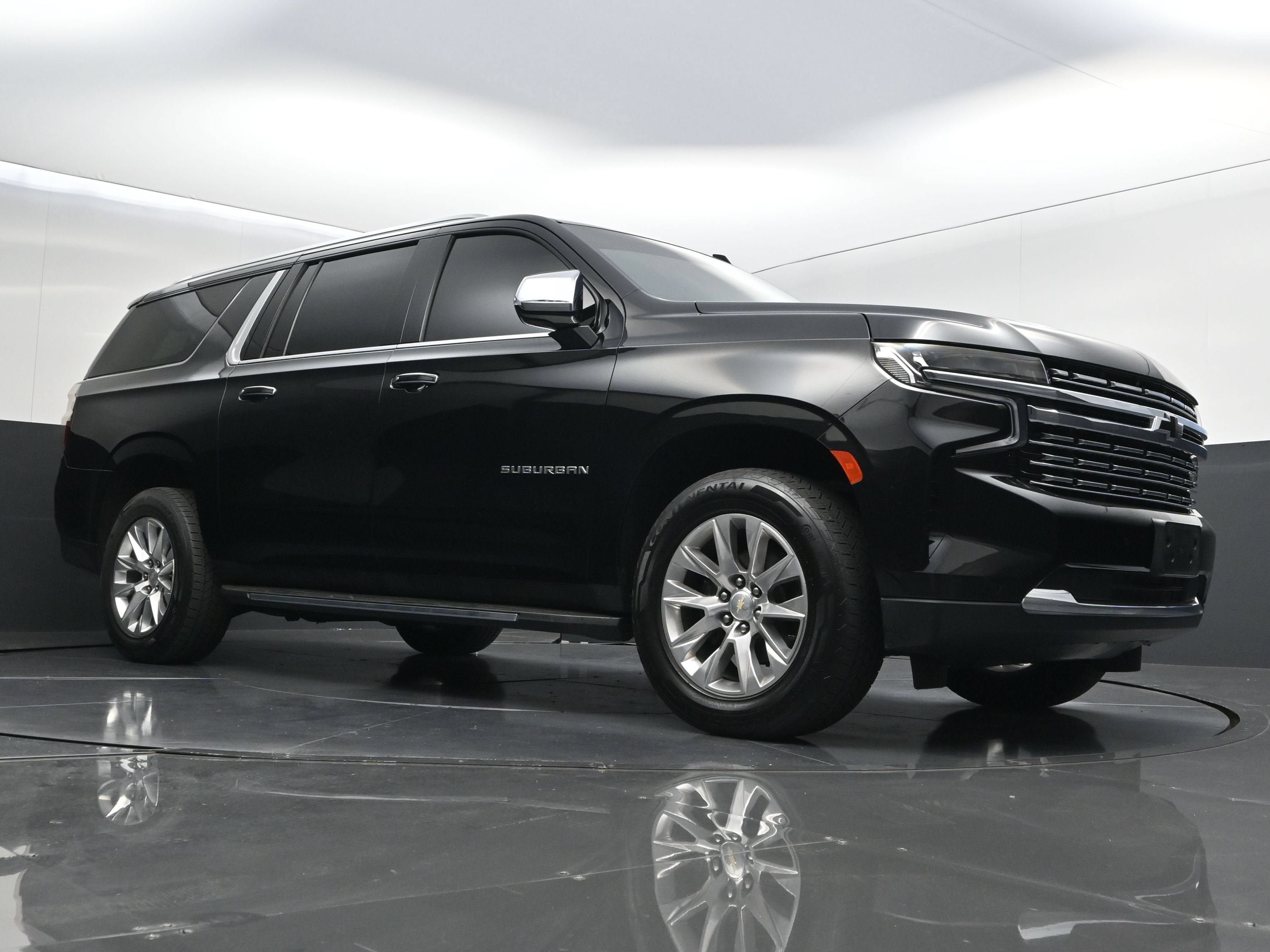 Used 2023 Chevrolet Suburban Premier AWD/4WD image 42