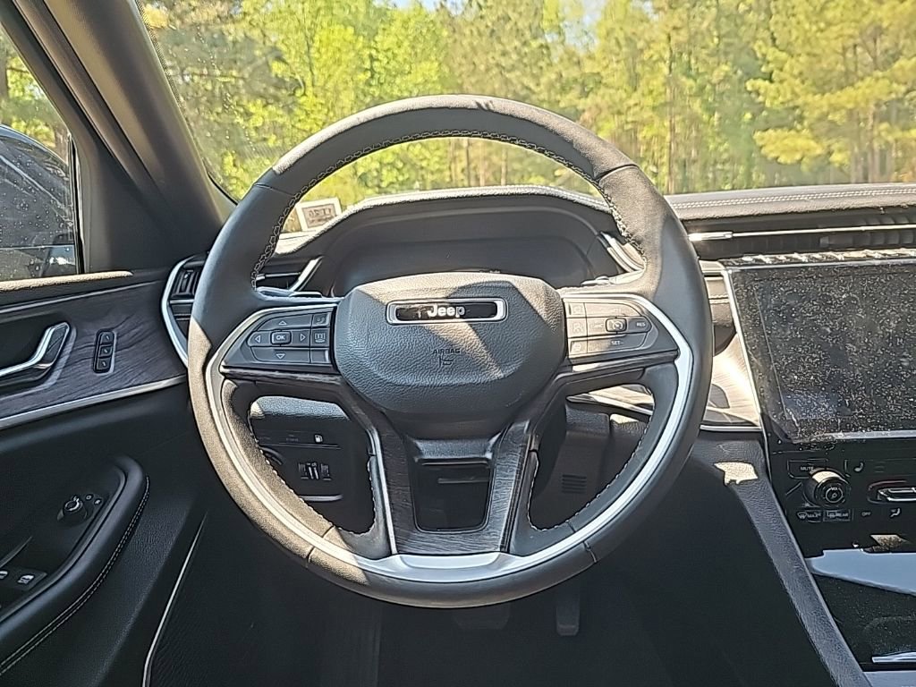 Used 2024 Jeep Grand Cherokee Limited 4xe AWD/4WD image 12