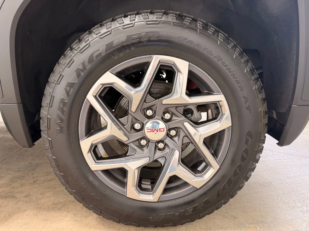 Used 2024 GMC Sierra 1500 SLE w/ Preferred Package image 14