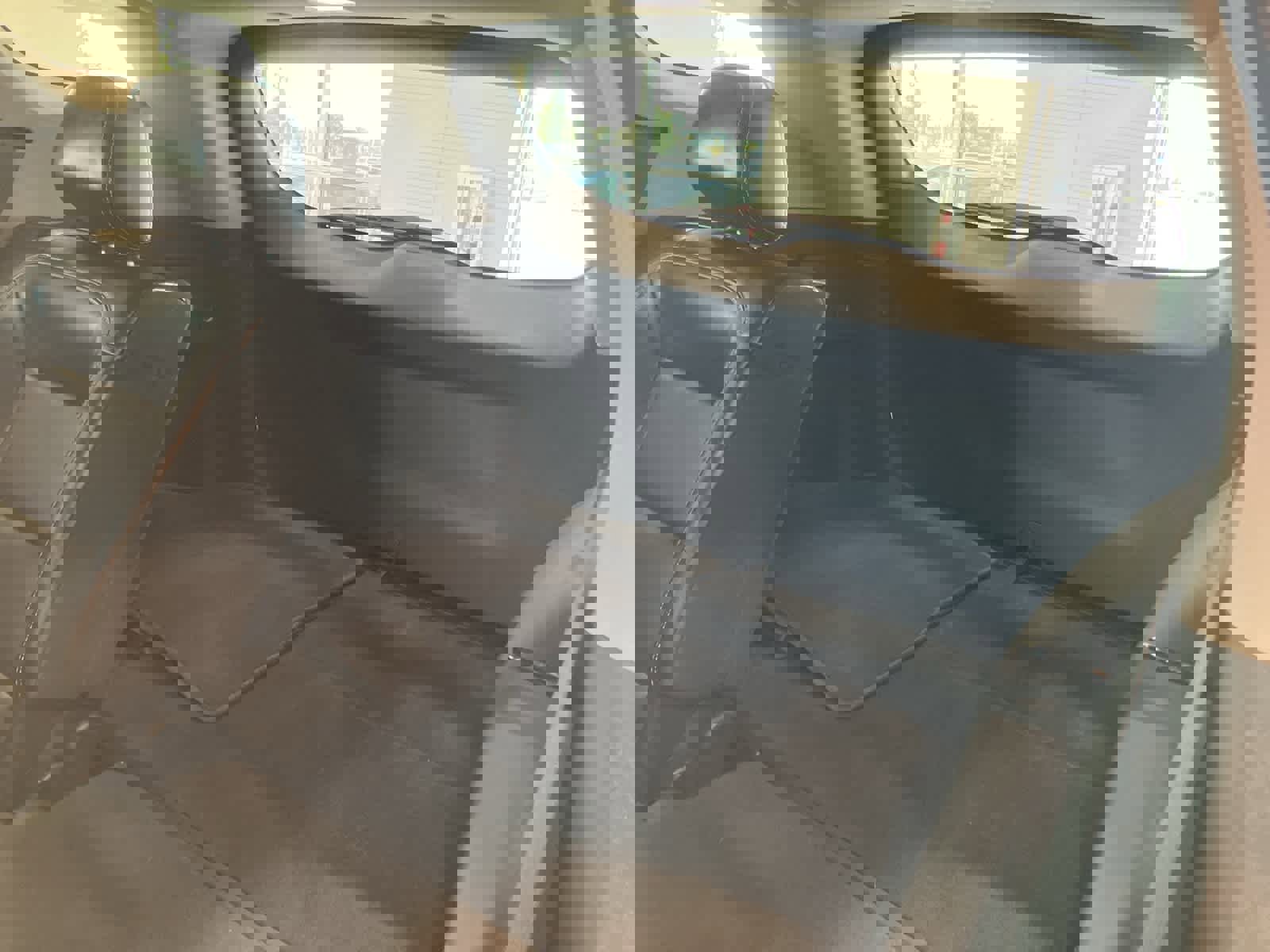 Used 2022 GMC Terrain SLT image 26