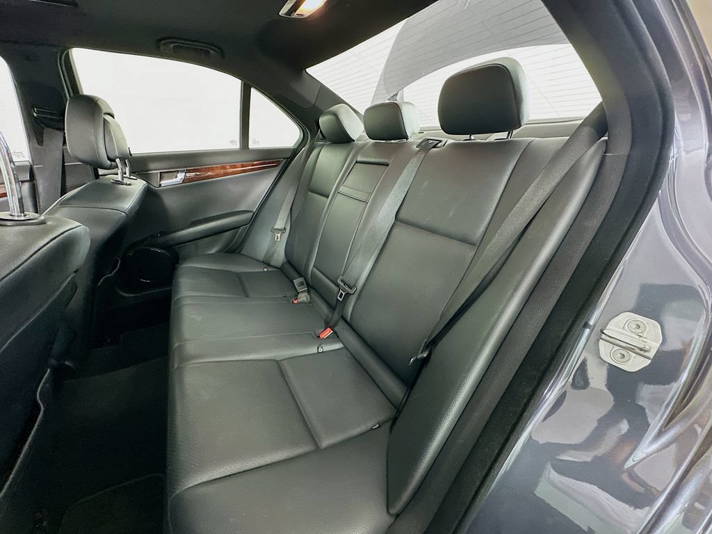 Used 2011 Mercedes-Benz C 300 4MATIC Sedan image 23