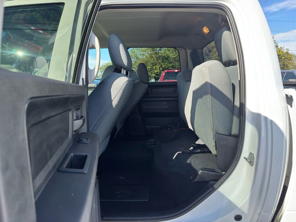 Used 2018 RAM 2500 Tradesman w/ Chrome Appearance Group image 15