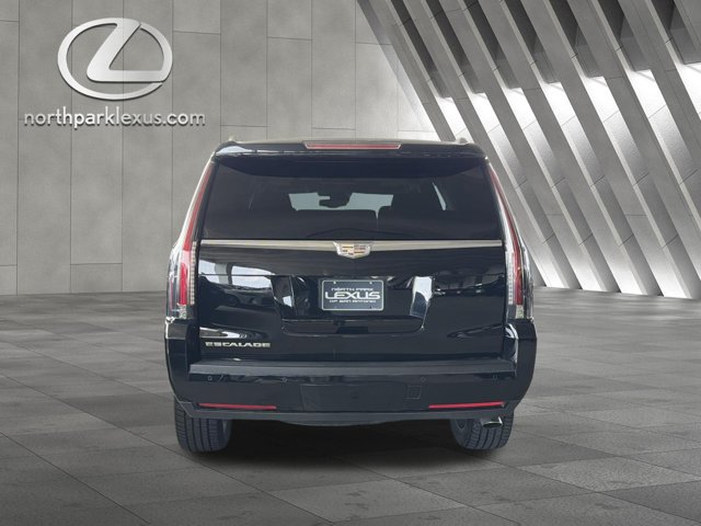 Used 2016 Cadillac Escalade Premium RWD image 28