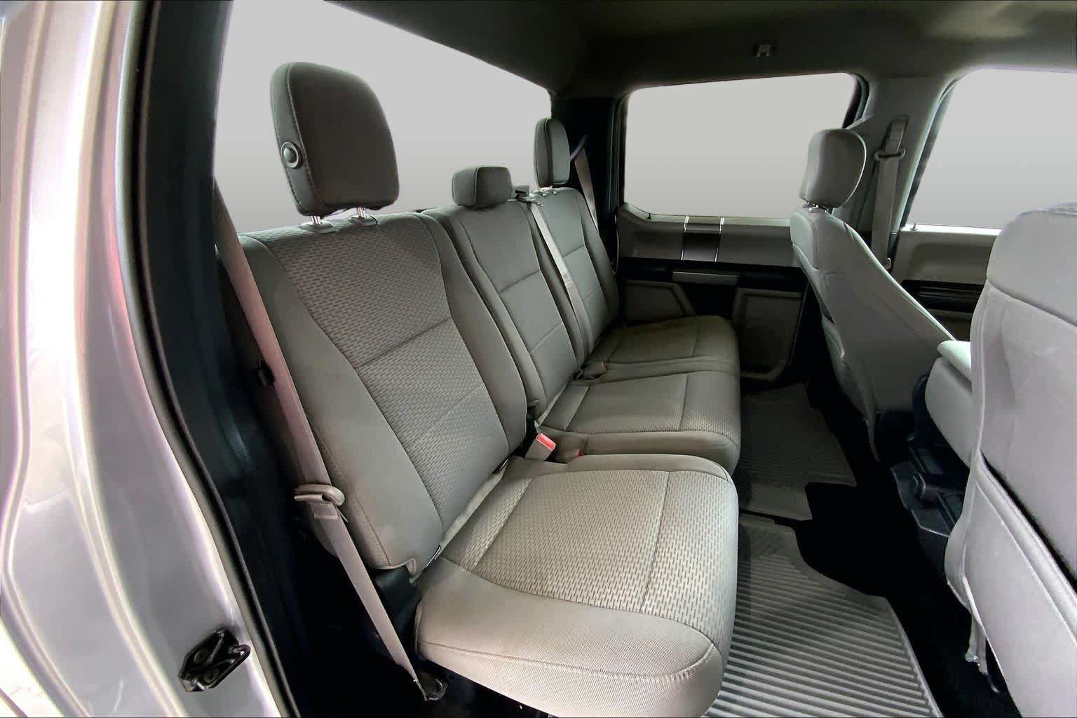 Used 2018 Ford F150 XLT w/ Equipment Group 302A Luxury AWD/4WD image 19