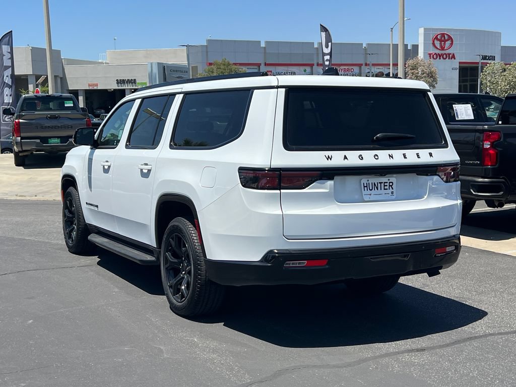 New 2025 Jeep Wagoneer L Series II AWD/4WD image 4