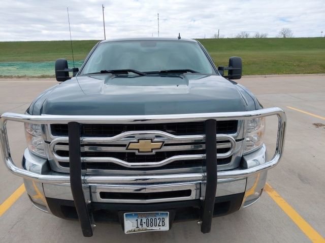 Used 2008 Chevrolet Silverado 2500 LT w/ 1LT Convenience Package AWD/4WD image 7