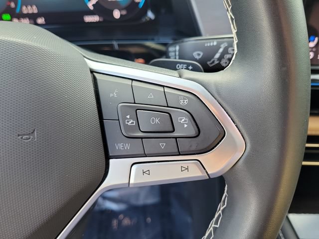 Certified 2024 Volkswagen Atlas Cross Sport SE w/ Panoramic Sunroof Package FWD image 22