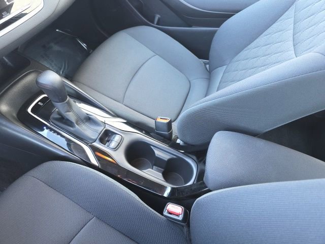 Used 2022 Toyota Corolla LE image 27