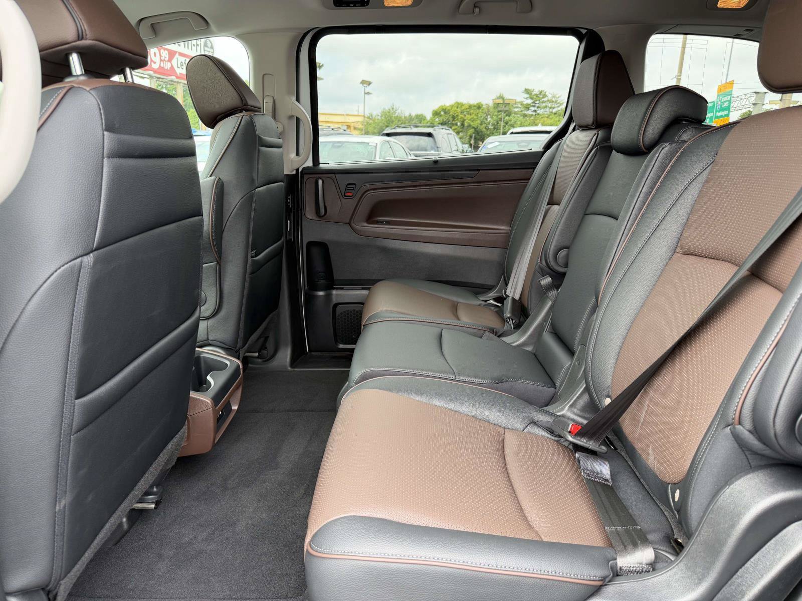 Certified 2026 Honda Odyssey Elite image 9