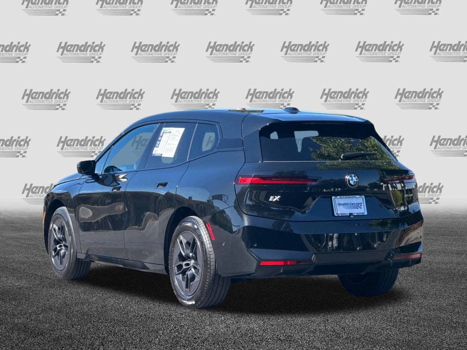 Used 2026 BMW iX xDrive45 w/ Premium Package AWD/4WD image 7