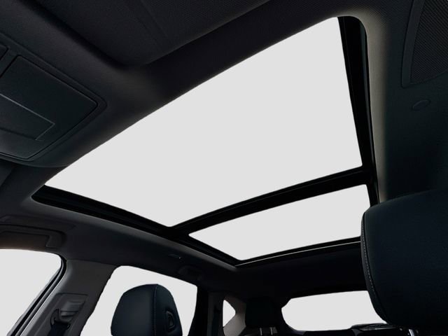 Used 2025 Acura RDX w/ Technology Package image 23