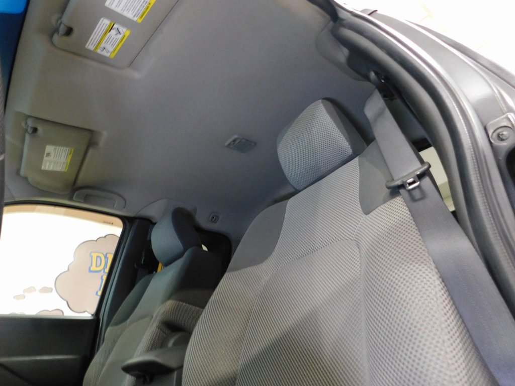 Used 2010 Suzuki Equator 2WD Extended Cab image 42