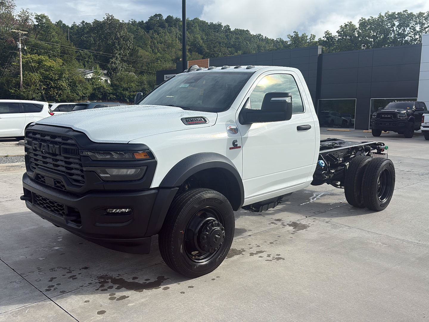 New 2027 RAM 5500 Tradesman AWD/4WD image 6