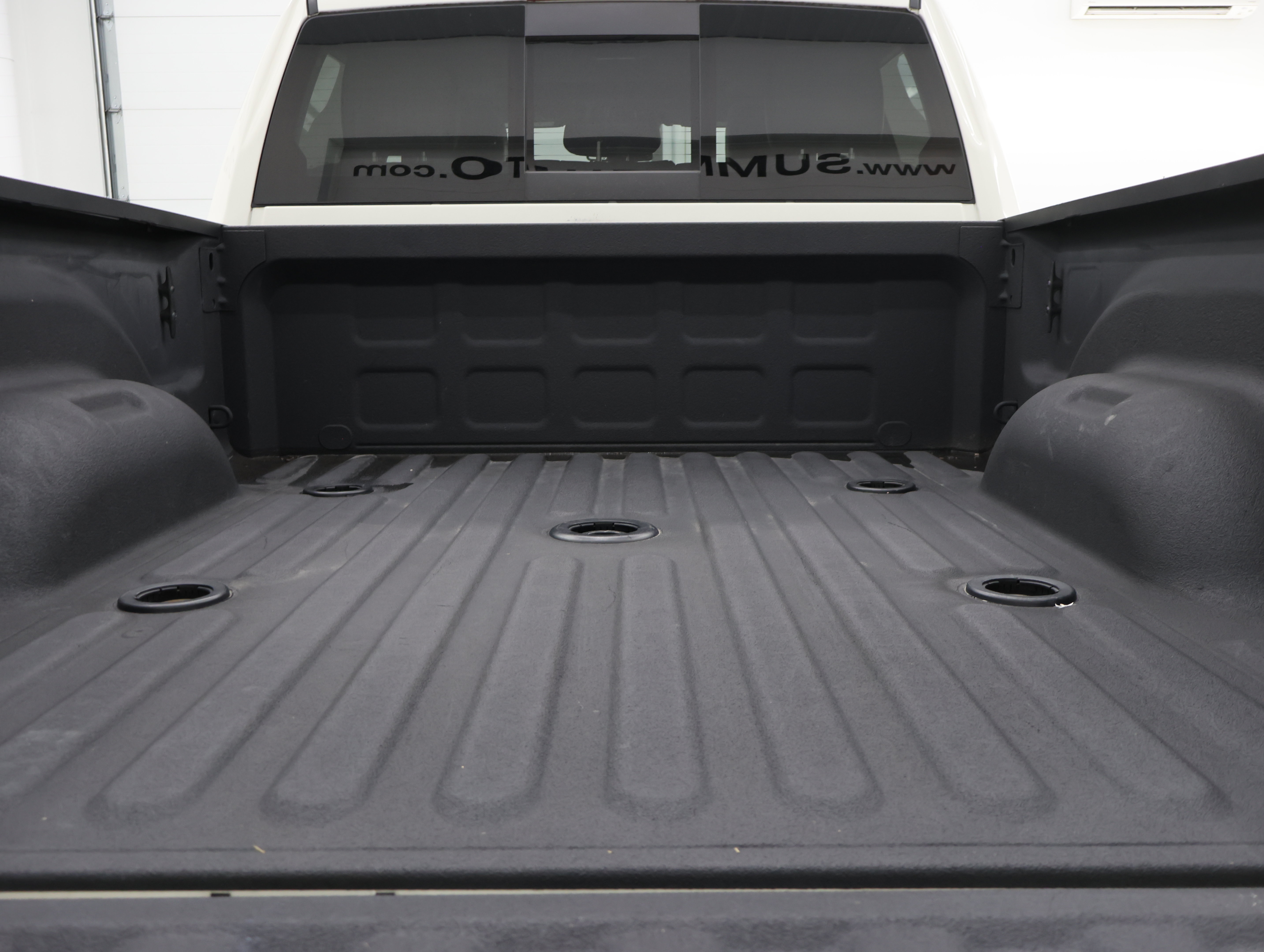 Used 2022 RAM 2500 Laramie w/ Night Edition AWD/4WD image 30
