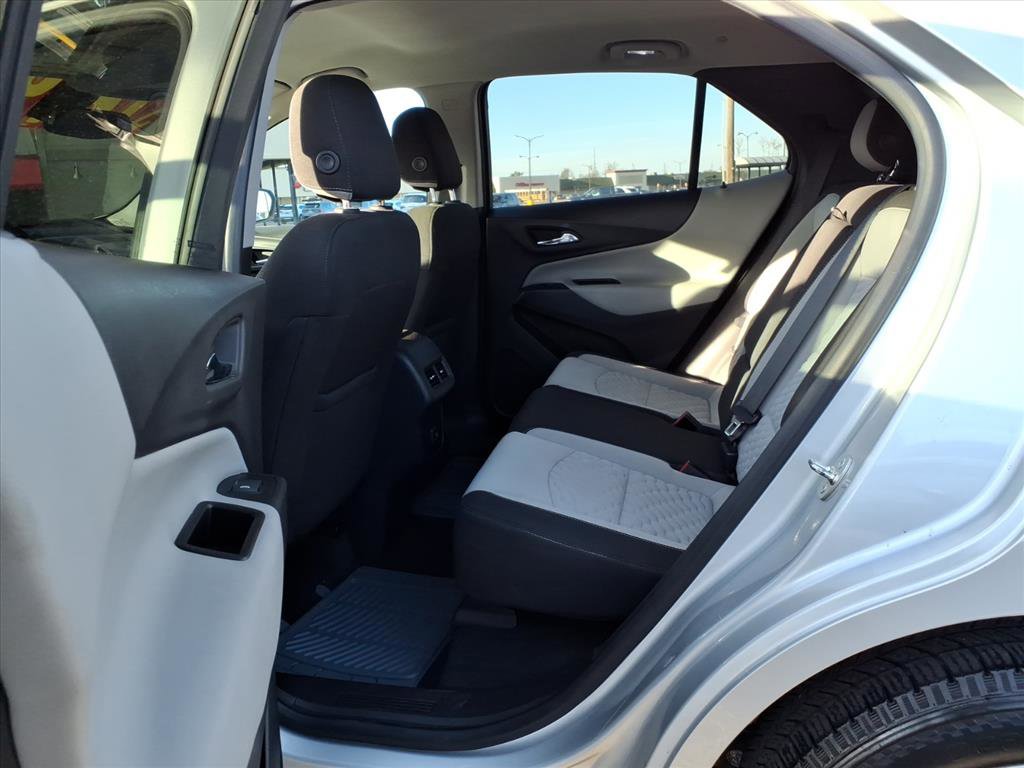 Used 2019 Chevrolet Equinox LS w/ LS Convenience Package image 13