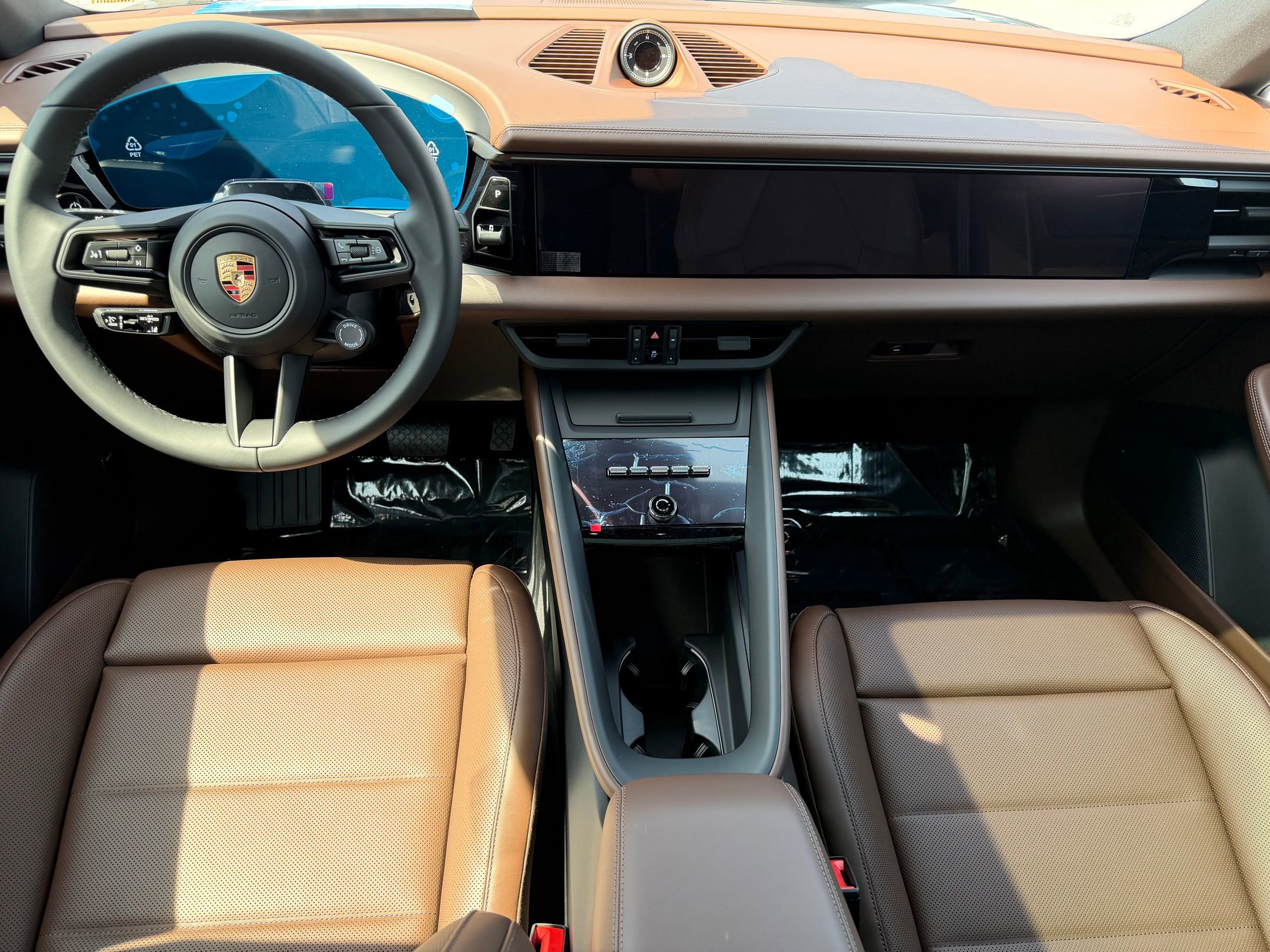 New 2026 Porsche Macan 4 Electric AWD/4WD image 21