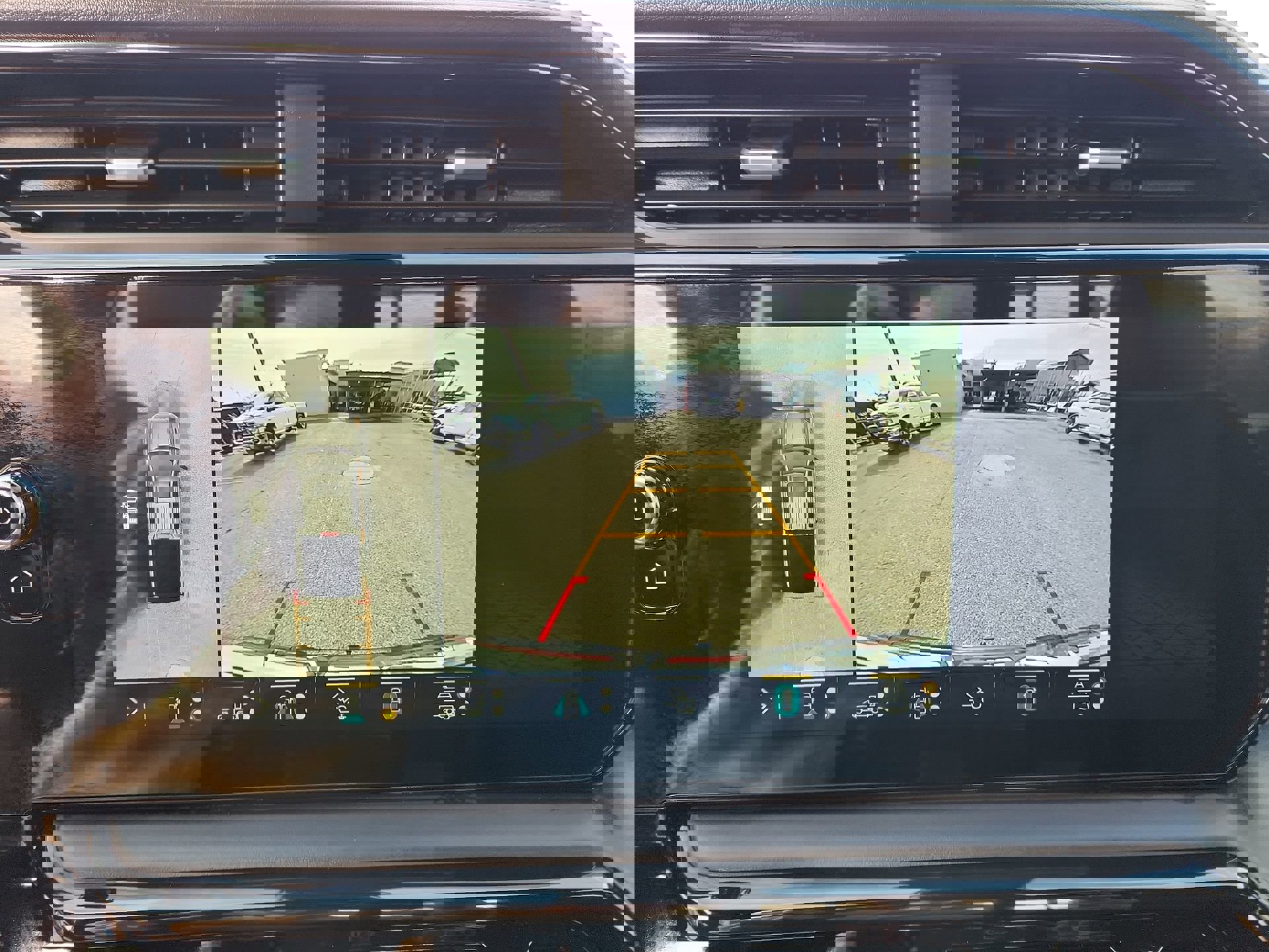 Used 2023 GMC Sierra 1500 AT4X image 24