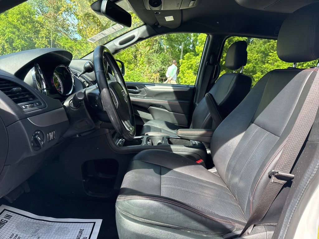 Used 2020 Dodge Grand Caravan GT FWD image 9