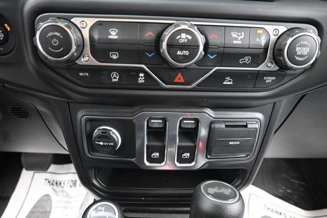 Used 2023 Jeep Wrangler Sport AWD/4WD image 17