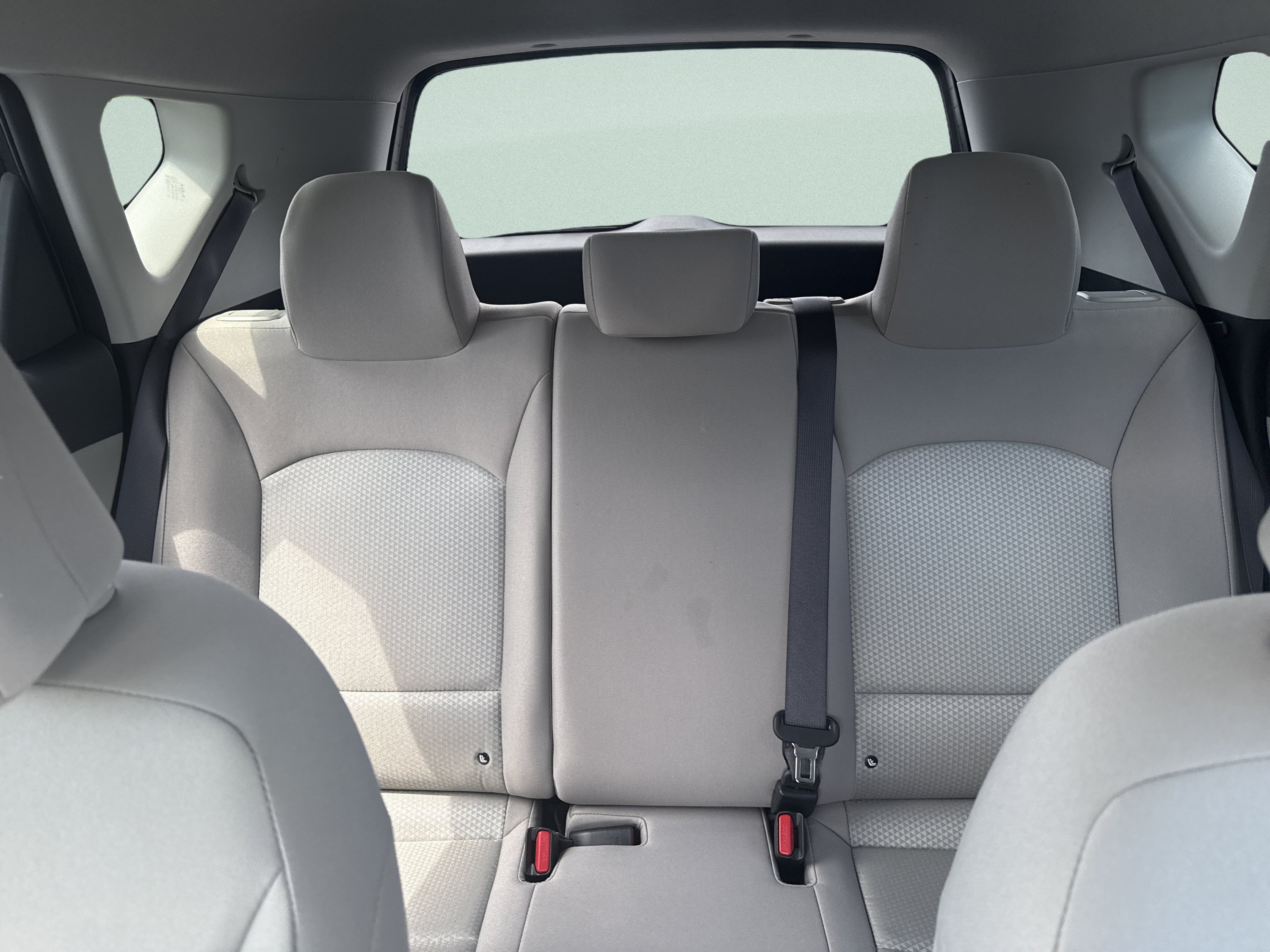 Used 2025 Kia Soul LX w/ LX Technology Package FWD image 24