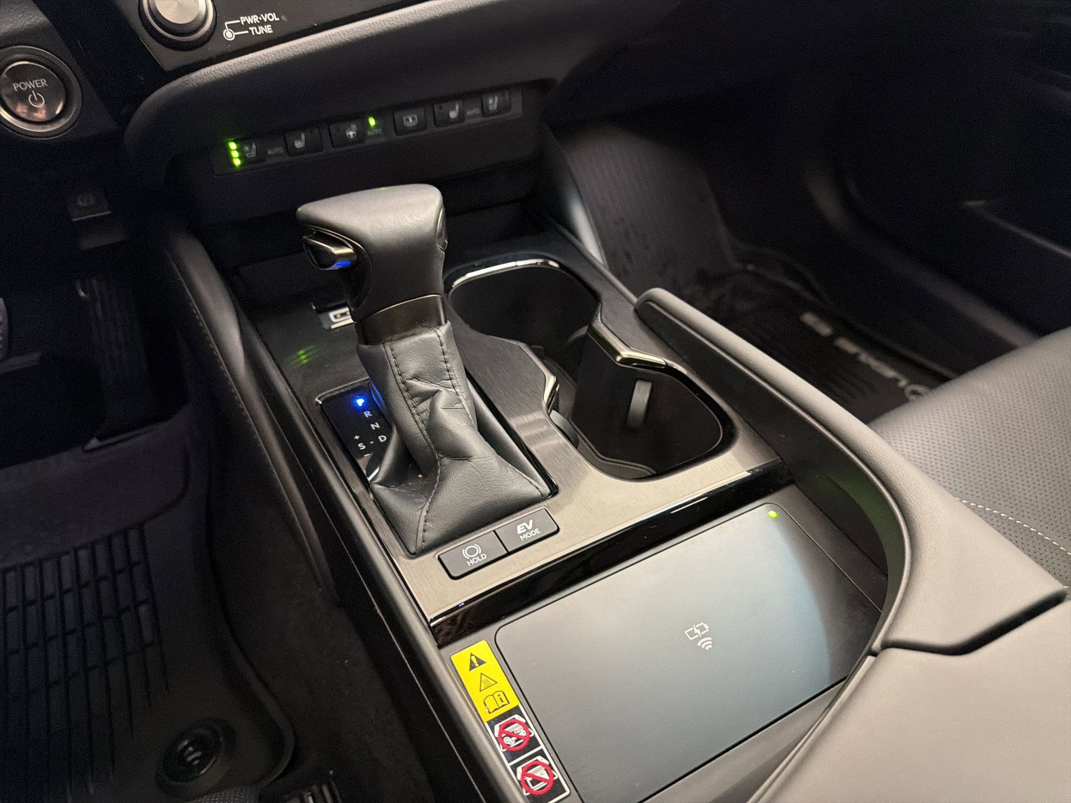 Certified 2023 Lexus ES 300h w/ Luxury Package FWD image 19