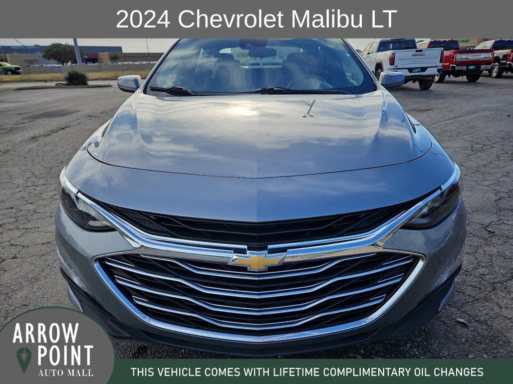 Used 2024 Chevrolet Malibu LT image 3