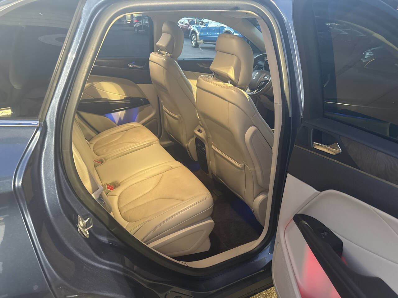 Used 2018 Lincoln MKC Reserve w/ Lincoln MKC Climate Package AWD/4WD image 21