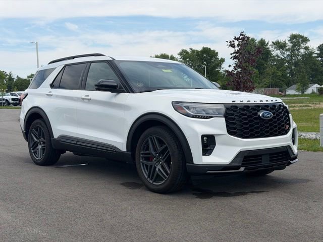 Used 2025 Ford Explorer ST