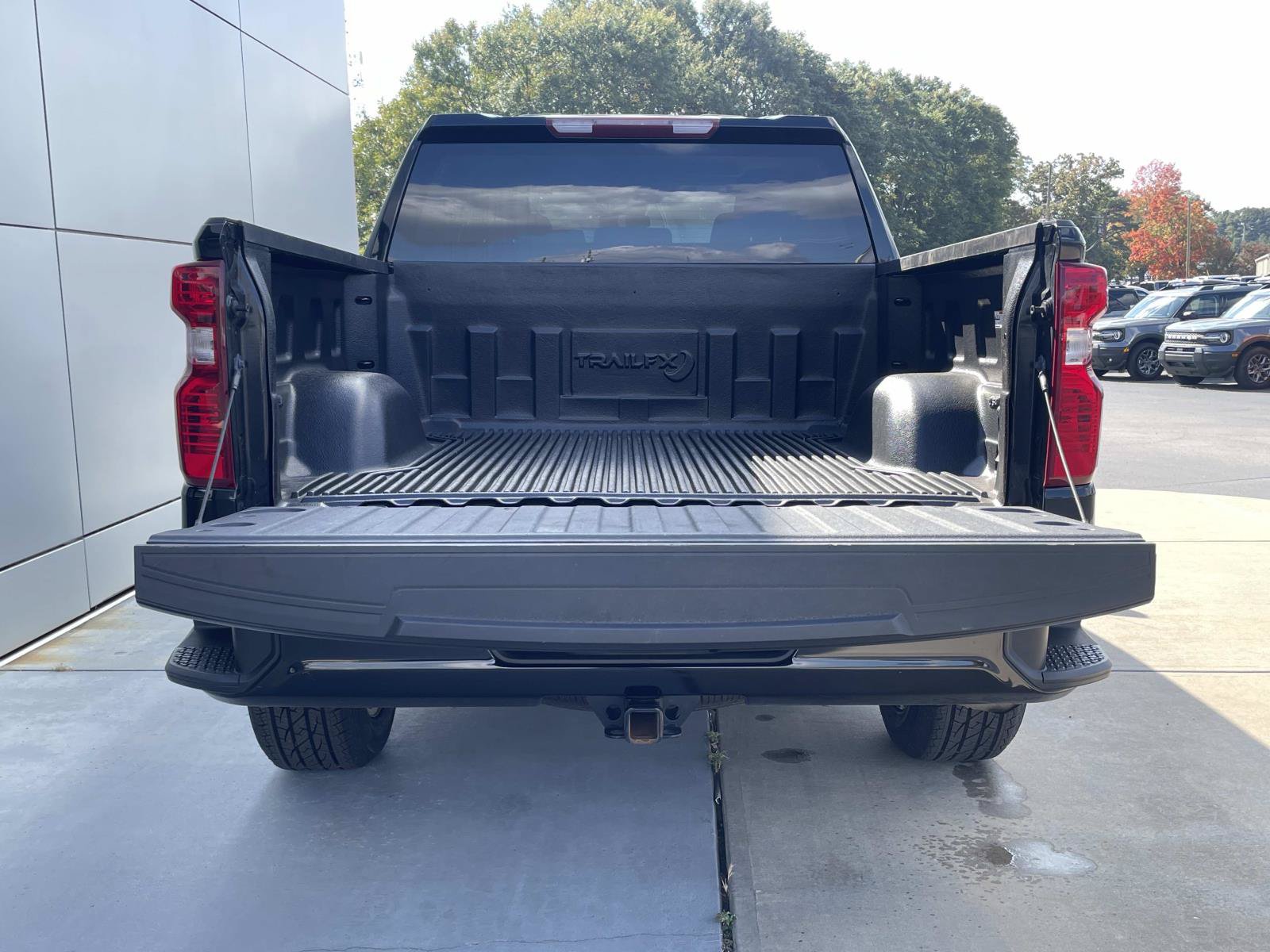 Used 2023 Chevrolet Silverado 1500 Custom RWD image 8
