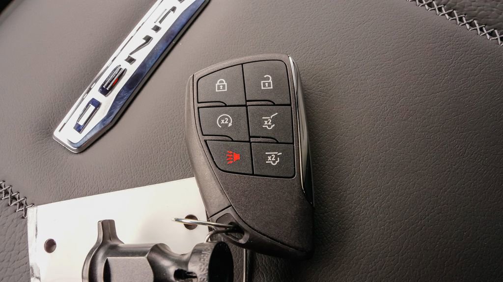 New 2026 GMC Yukon XL Denali w/ Sun & Power Step Package AWD/4WD image 24