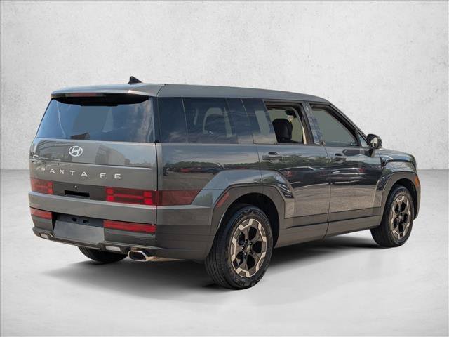 Used 2025 Hyundai Santa Fe SE FWD image 5