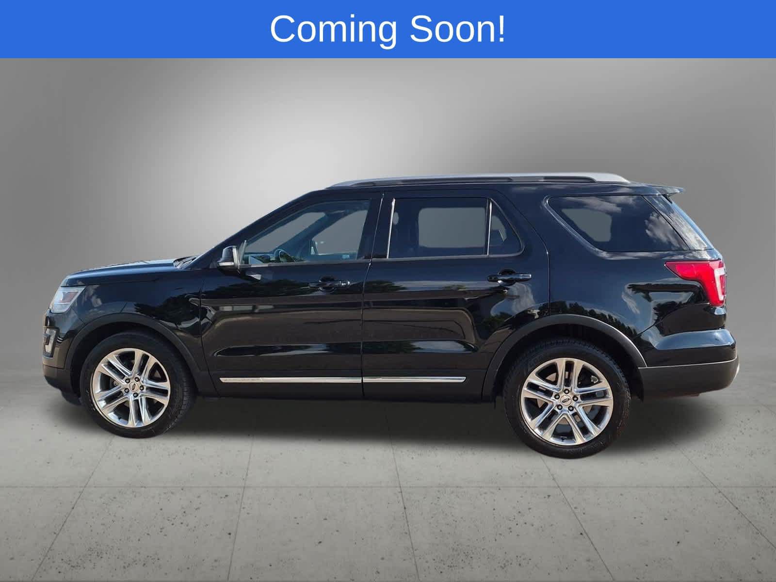 Used 2016 Ford Explorer XLT w/ Equipment Group 202A AWD/4WD image 3