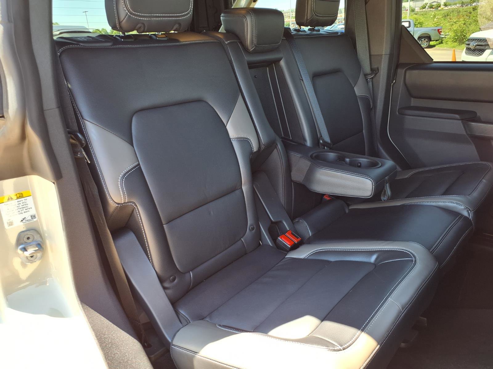 Certified 2025 Ford Bronco Outer Banks AWD/4WD image 9