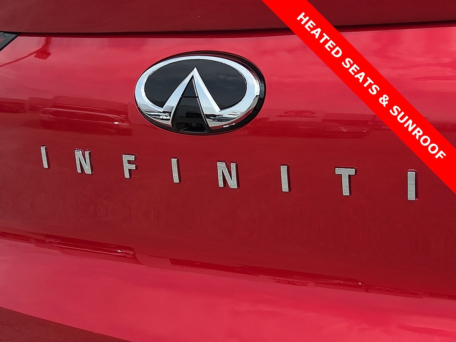 Used 2025 INFINITI QX55 Sensory image 8