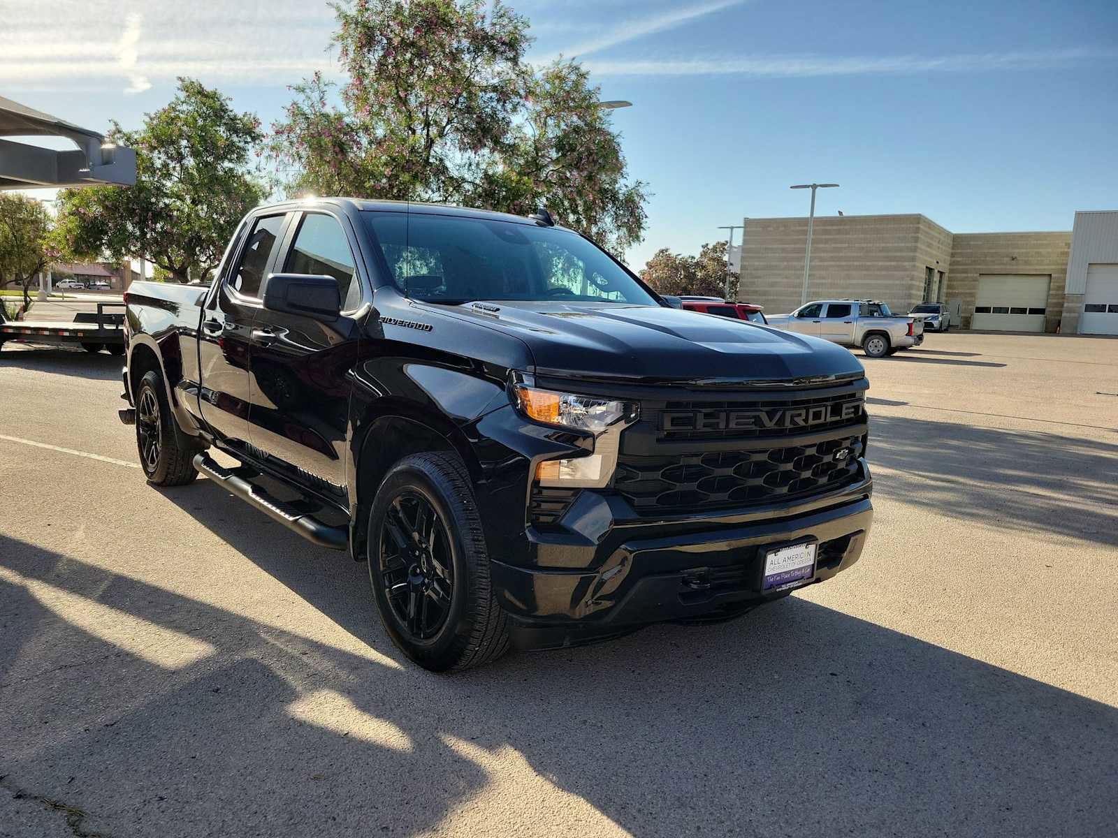 Used 2025 Chevrolet Silverado 1500 Custom w/ LPO, Dark Essentials Package RWD image 2