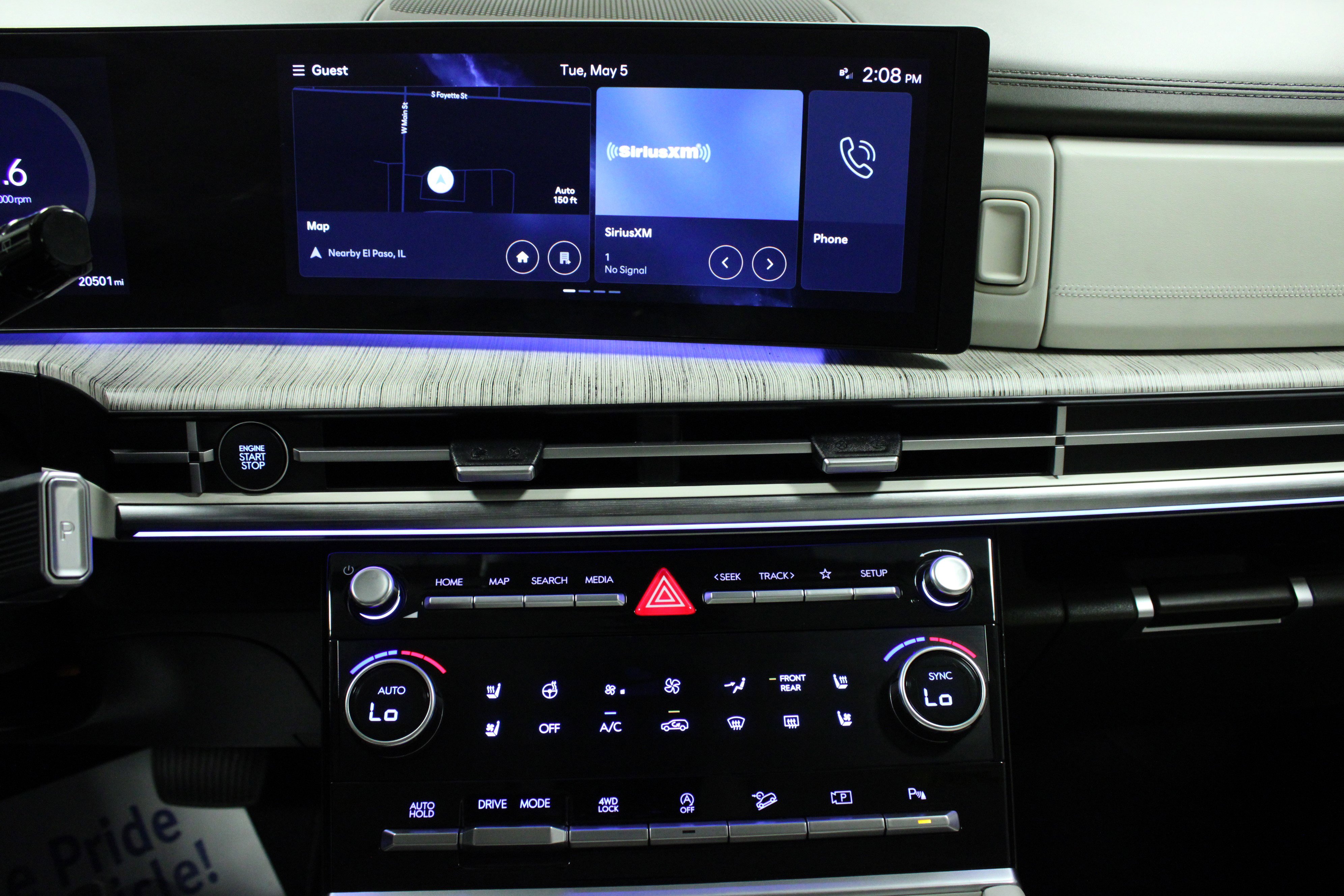 Used 2025 Hyundai Santa Fe Calligraphy AWD/4WD image 22