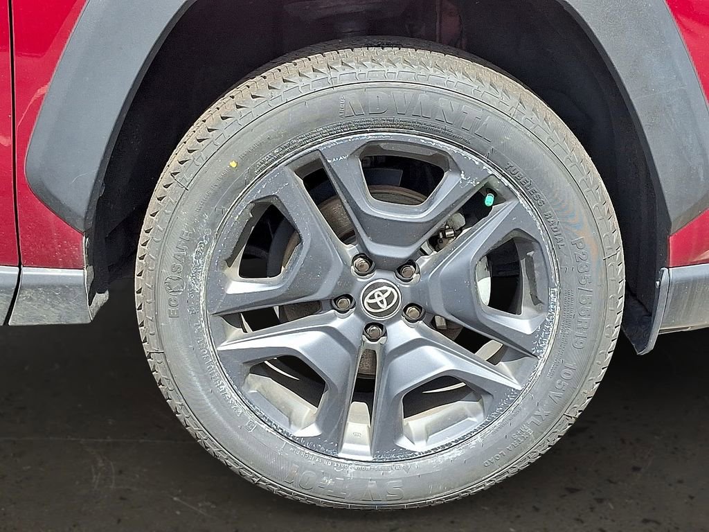 Used 2024 Toyota RAV4 Adventure image 9