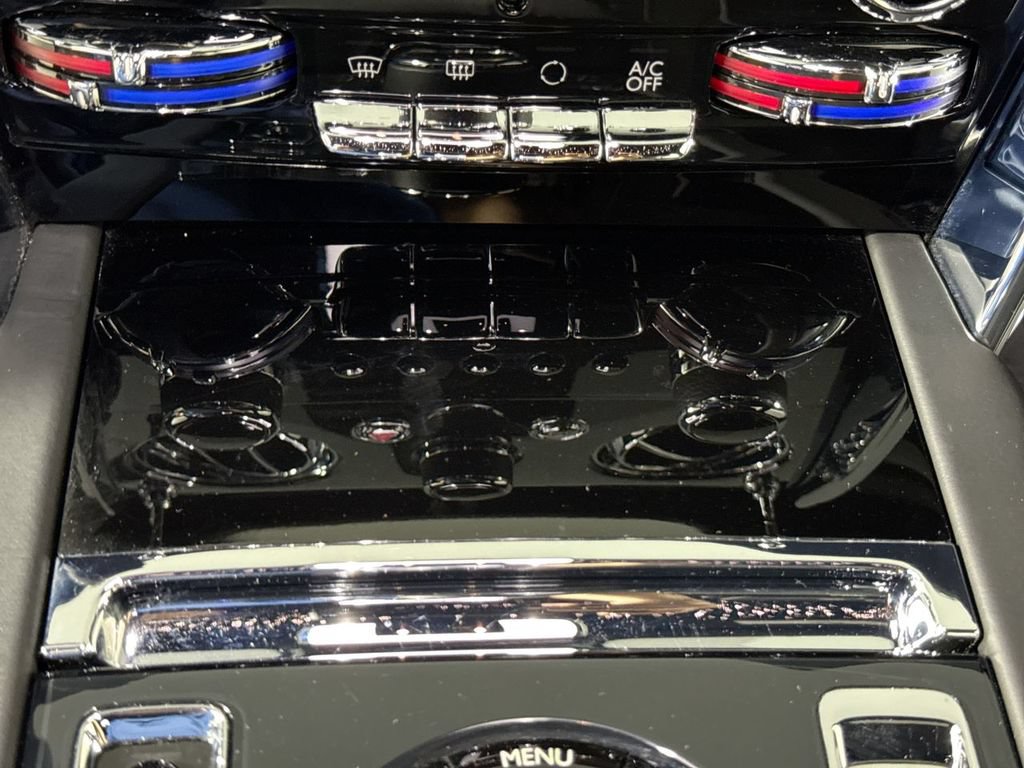 Used 2020 Rolls-Royce Cullinan AWD/4WD image 41