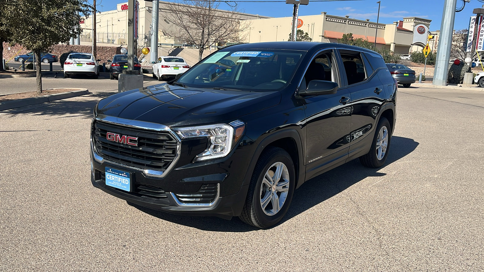 Certified 2024 GMC Terrain SLE image 3