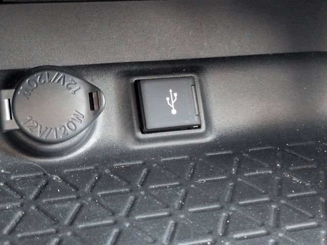 Certified 2022 Toyota RAV4 XLE FWD image 21