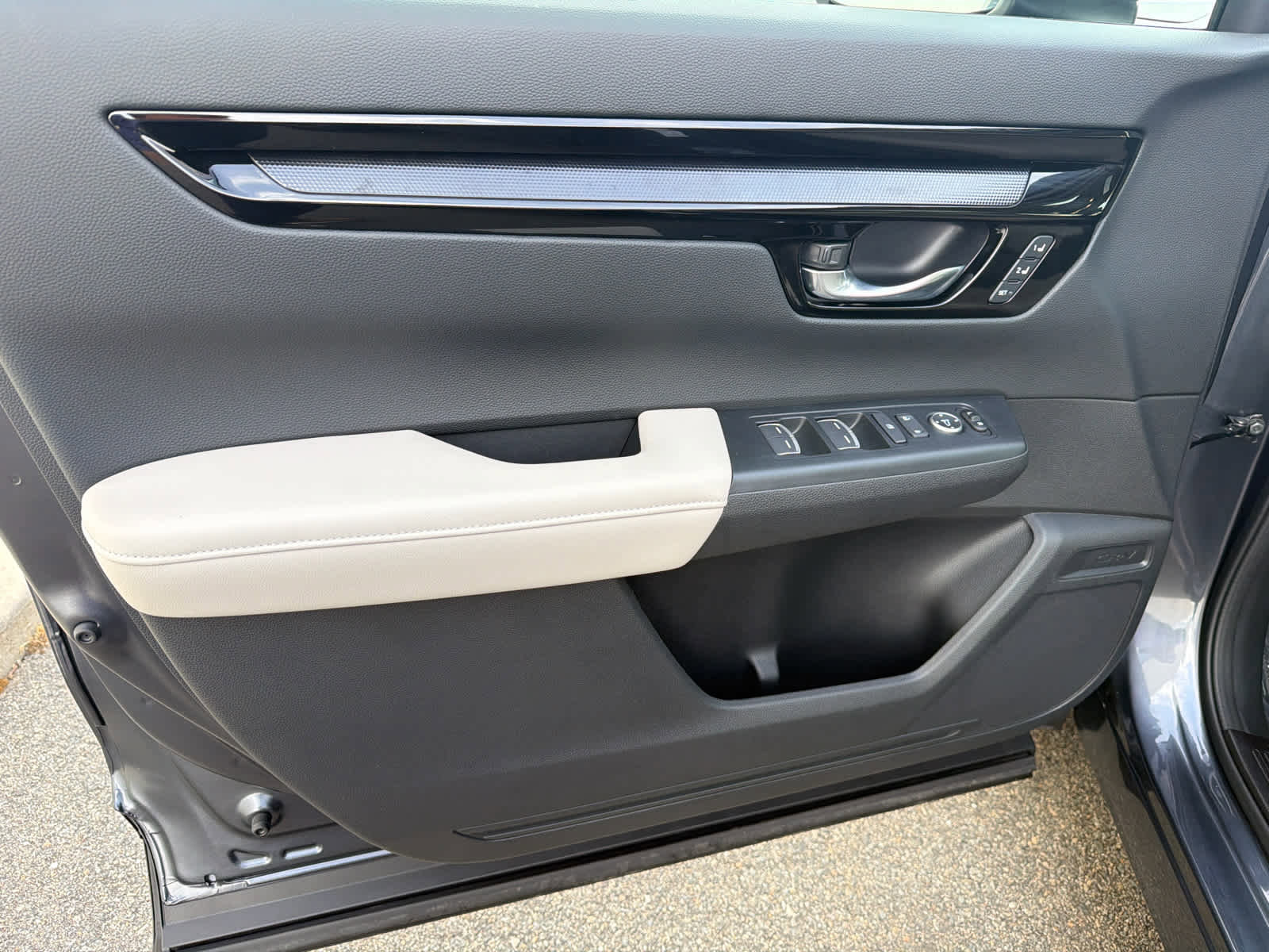 Used 2026 Honda CR-V EX-L image 17