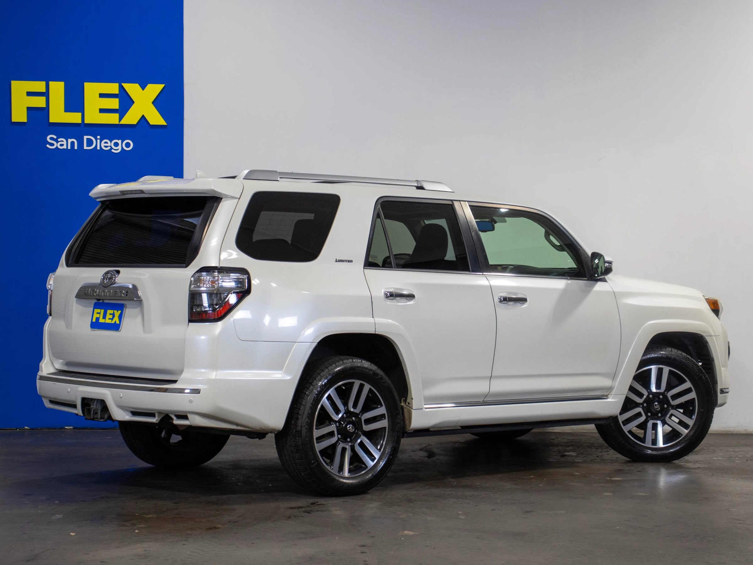 Used 2014 Toyota 4Runner Limited image 5