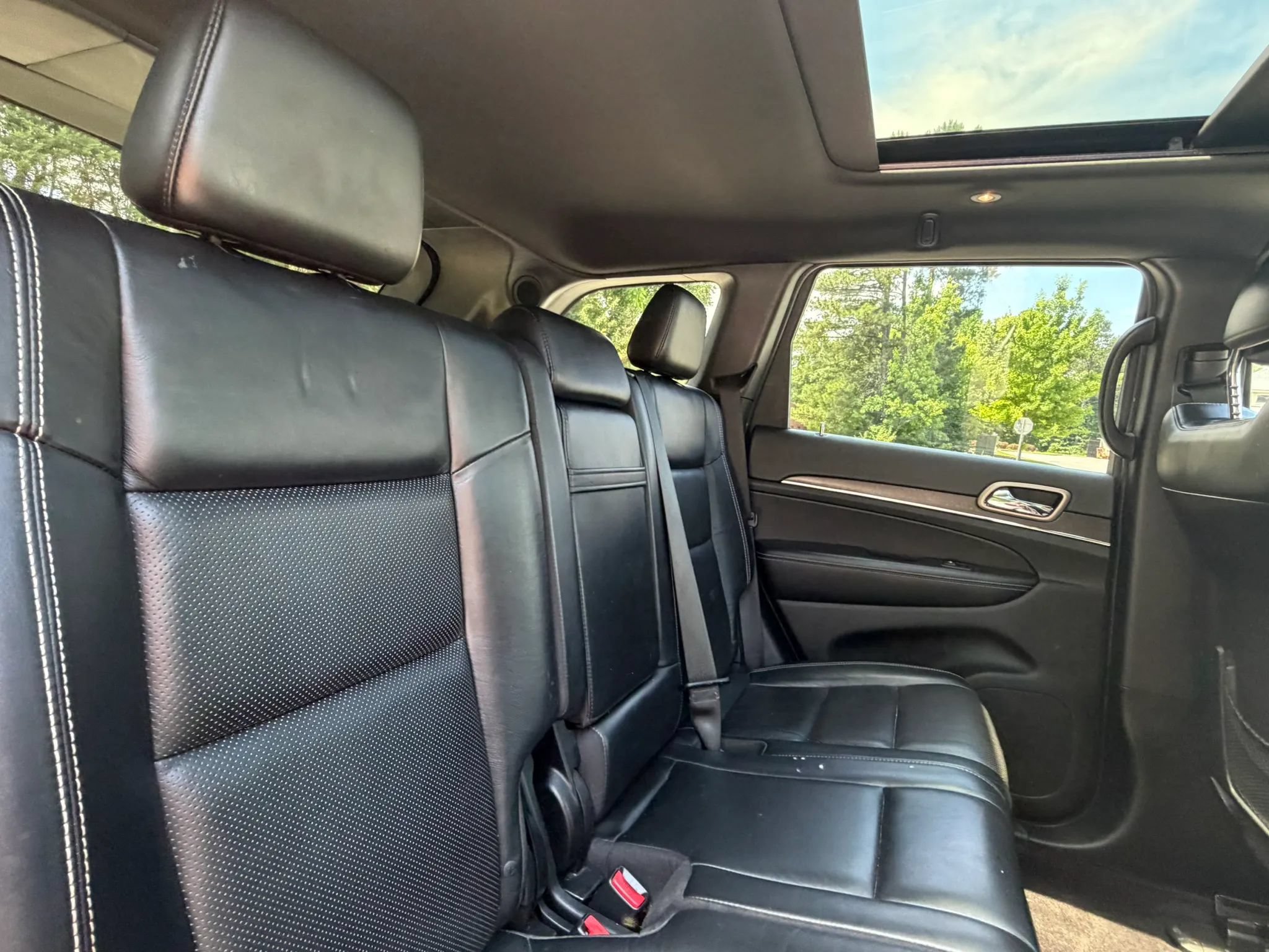 Used 2017 Jeep Grand Cherokee Limited w/ Luxury Group II AWD/4WD image 20