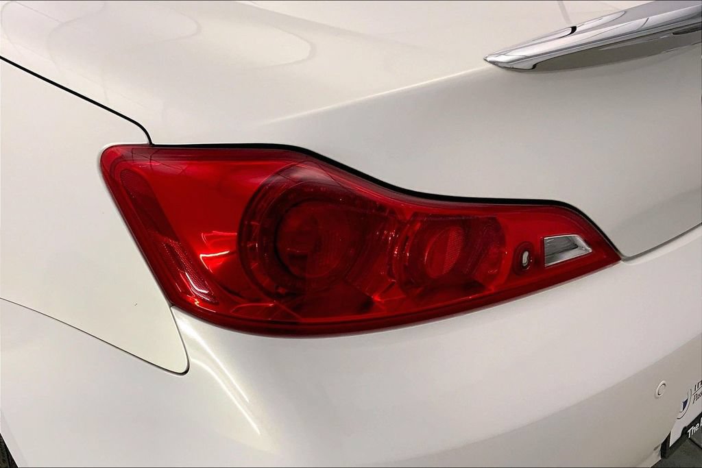 Used 2012 INFINITI G37 Convertible w/ Premium Pkg RWD image 26